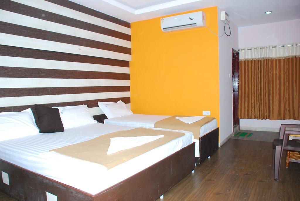 Jayalakshmi Residency Hotel Tirupati Habitación foto